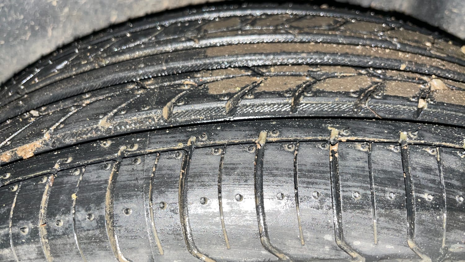 Used 2022 Maruti Suzuki Ciaz Zeta 1.5 Petrol Manual tyres LEFT REAR TYRE TREAD VIEW