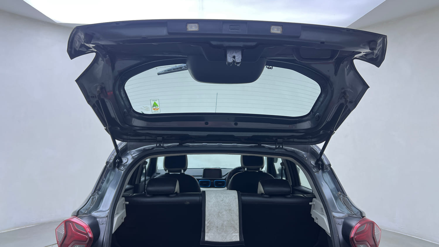 Used 2022 Tata Punch Creative MT Petrol Manual interior DICKY DOOR OPEN VIEW