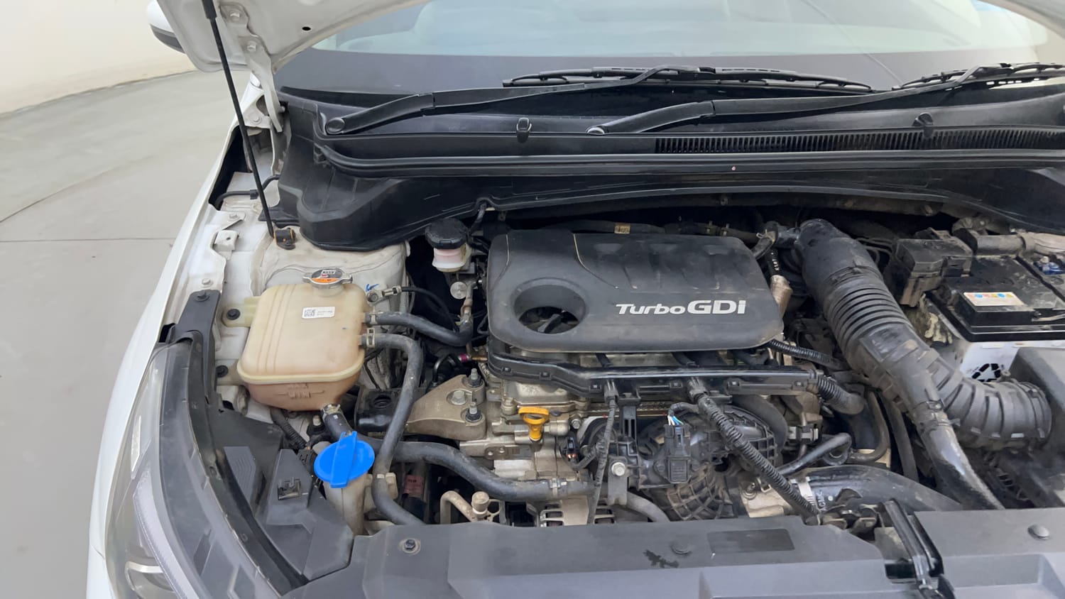 Used 2023 Hyundai New i20 Asta (O) 1.0 Turbo DCT Petrol Automatic engine ENGINE RIGHT SIDE HINGE & APRON VIEW