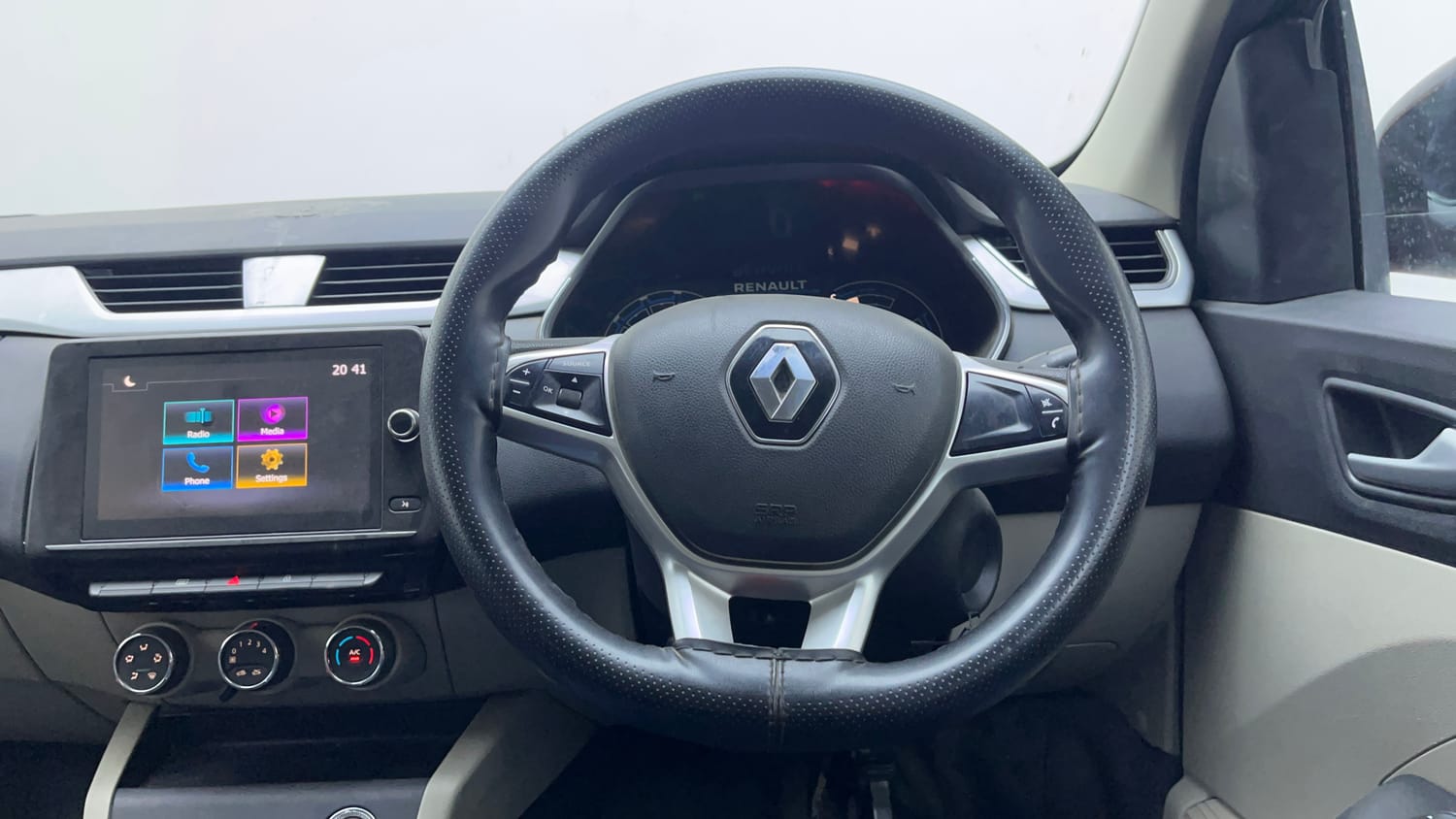 Used 2023 Renault Triber RXZ EASY-R AMT Petrol Automatic interior STEERING VIEW