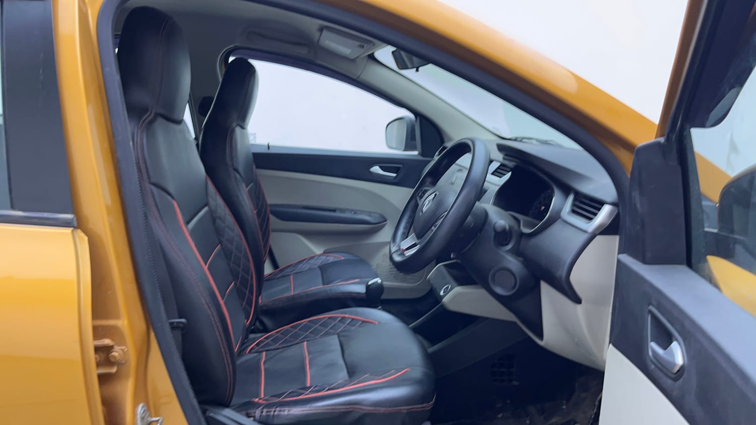 Used 2023 Renault Triber RXZ EASY-R AMT Petrol Automatic interior RIGHT SIDE FRONT DOOR CABIN VIEW