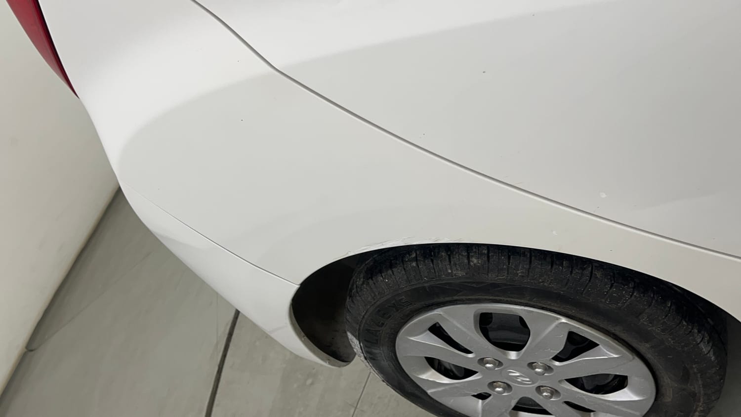Used 2019 Hyundai Eon Magna + Petrol Manual dents MINOR SCRATCH