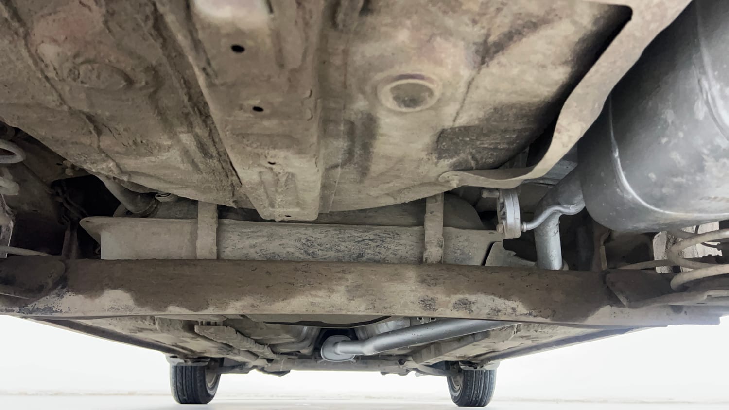 Used 2013 Hyundai Grand i10 Asta 1.2 Kappa VTVT (O) Petrol Manual extra REAR UNDERBODY VIEW (TAKEN FROM REAR)