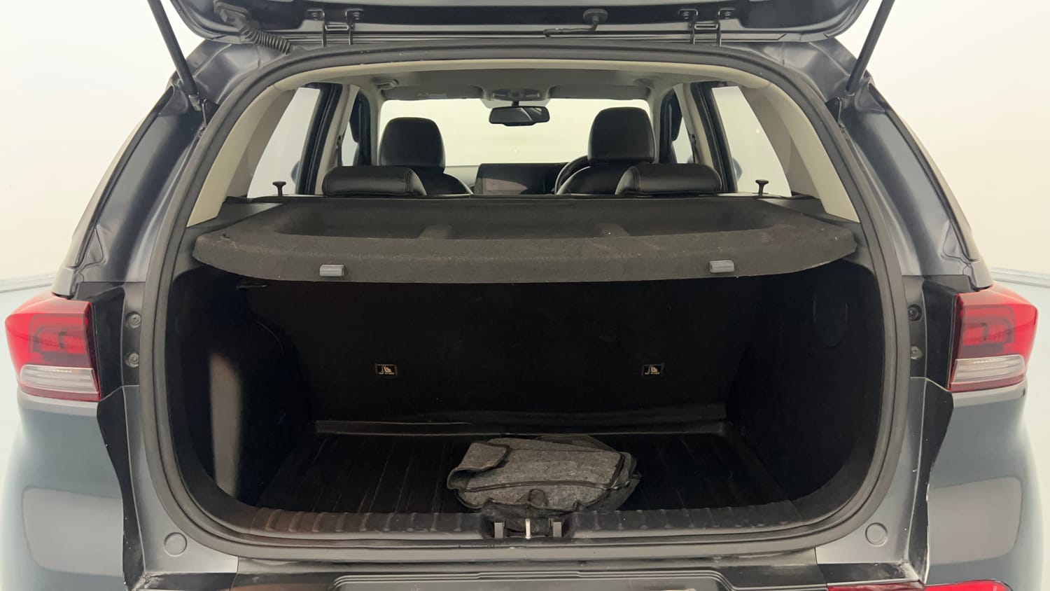 Used 2021 Kia Sonet GTX Plus 1.0 DCT Petrol Automatic interior DICKY INSIDE VIEW