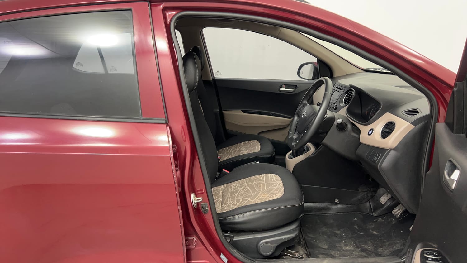 Used 2013 Hyundai Grand i10 Asta 1.2 Kappa VTVT (O) Petrol Manual interior RIGHT SIDE FRONT DOOR CABIN VIEW