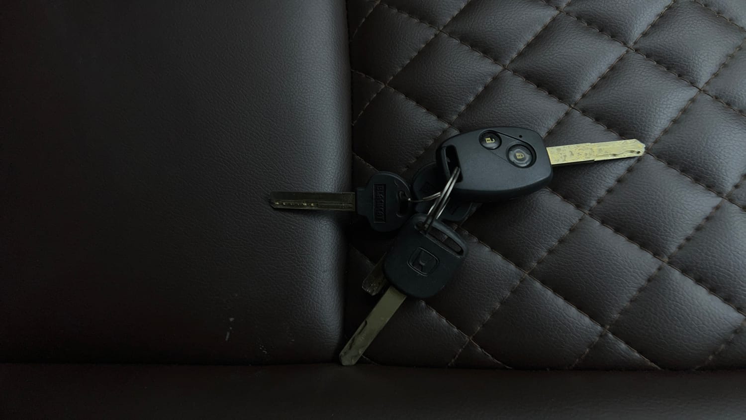 Used 2013 Honda Brio S MT Petrol Manual extra CAR KEY VIEW