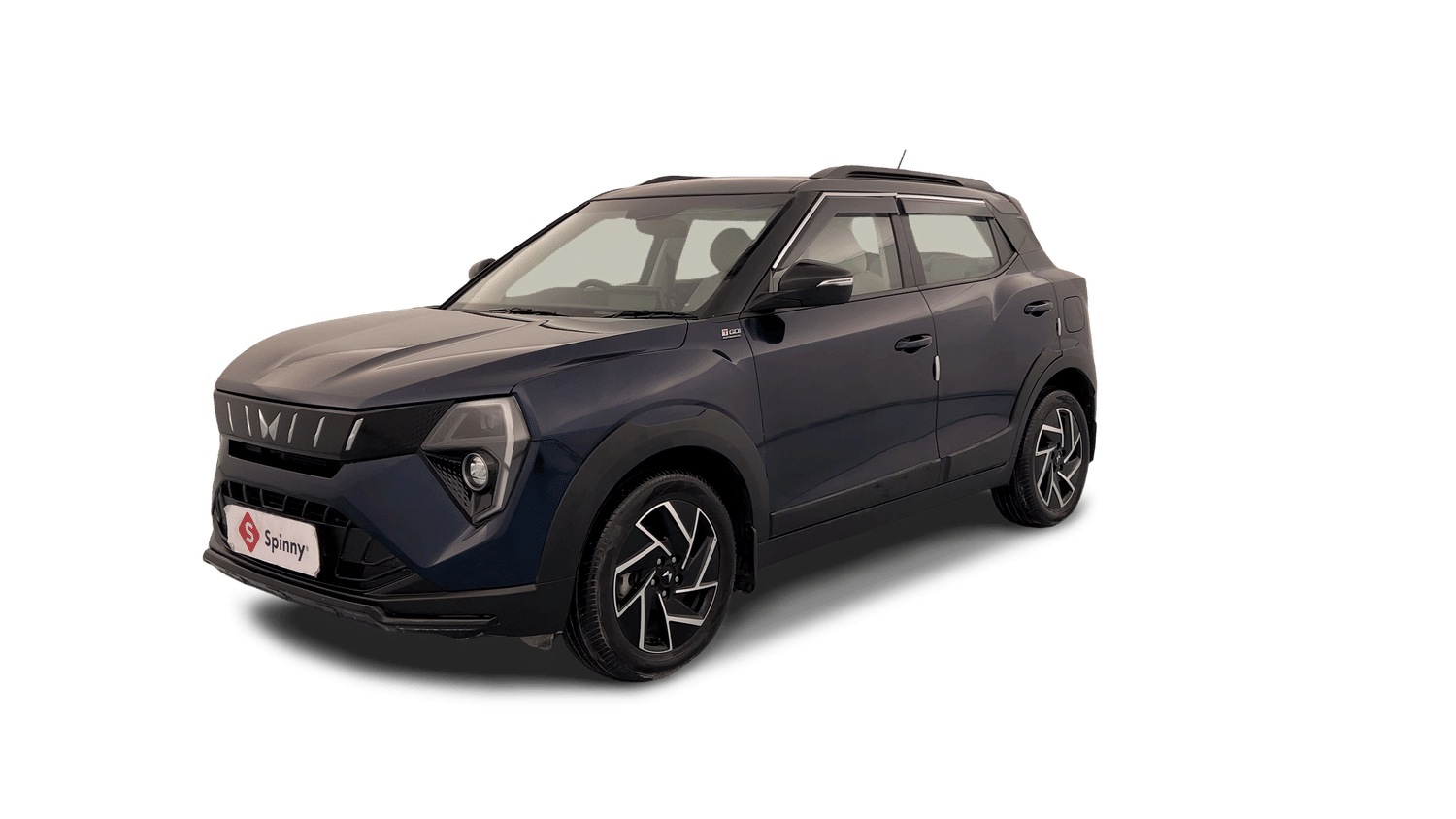 Used 2025 Mahindra XUV 3XO AX7 1.2 Petrol AT Petrol Automatic Image