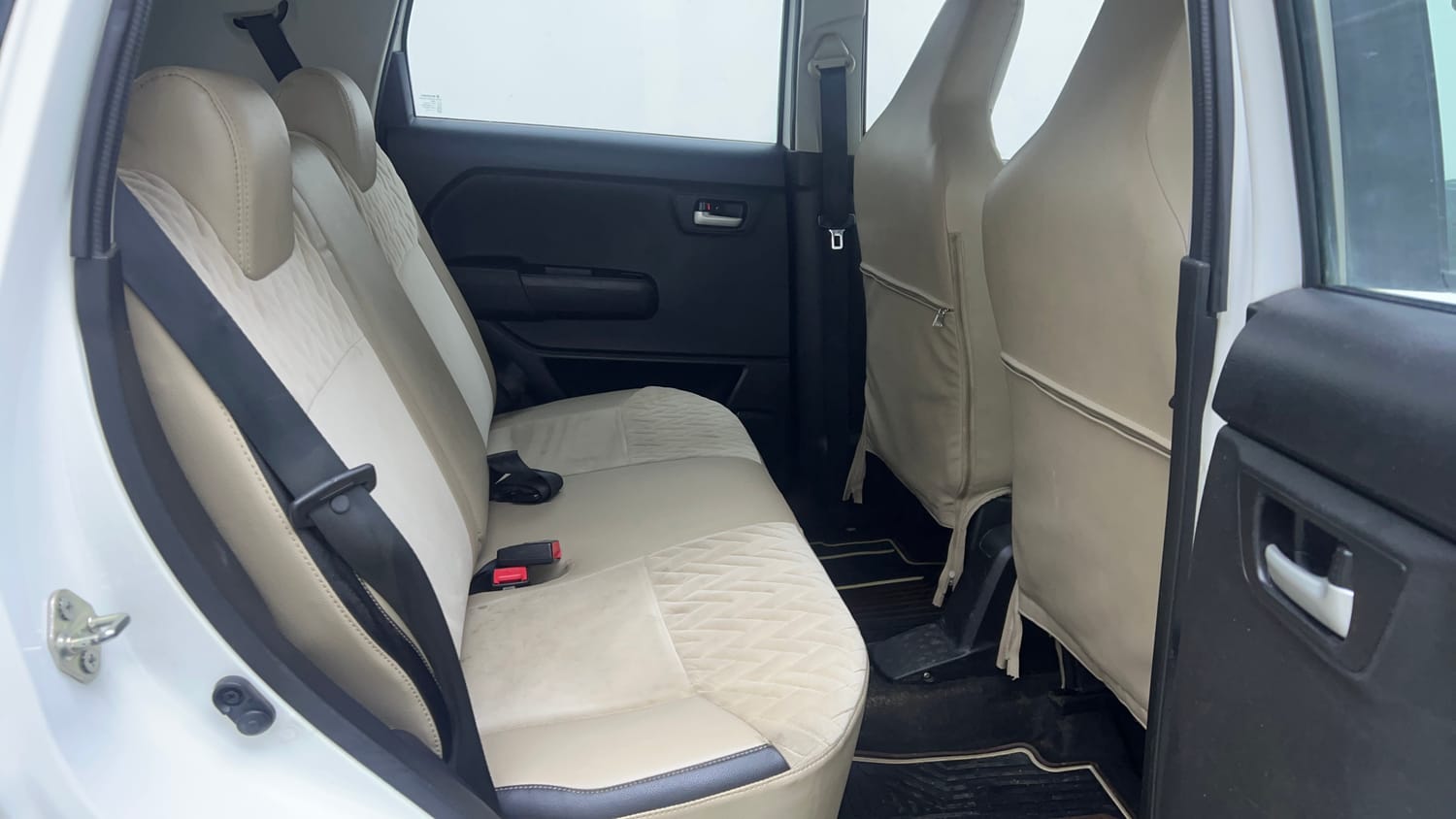 Used 2020 Maruti Suzuki Wagon R ZXi 1.2 Petrol Manual interior RIGHT SIDE REAR DOOR CABIN VIEW