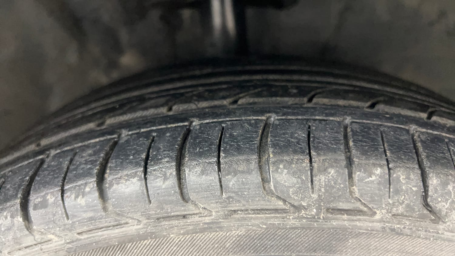 Used 2014 Toyota Etios Liva GD Diesel Manual tyres RIGHT FRONT TYRE TREAD VIEW