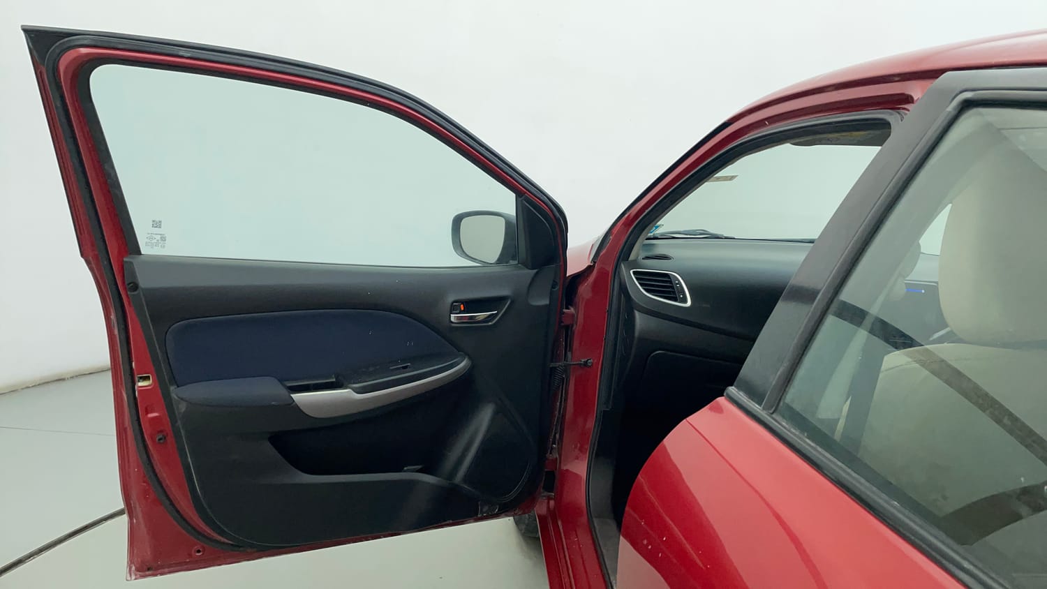 Used 2019 Maruti Suzuki Baleno Delta MT Petrol Manual interior LEFT FRONT DOOR OPEN VIEW