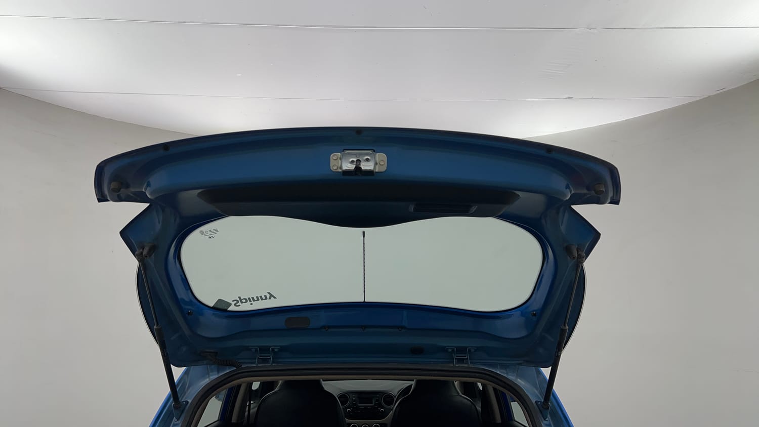 Used 2019 Hyundai Grand i10 Magna 1.2 Kappa VTVT Petrol Manual interior DICKY DOOR OPEN VIEW