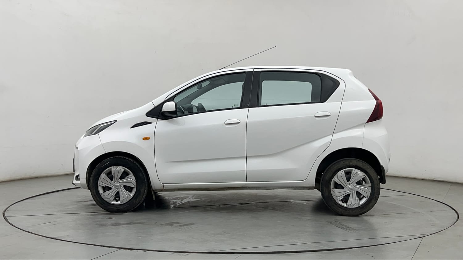 Used 2021 Datsun Redi-GO T(O) 1.0 AMT Petrol Automatic exterior LEFT SIDE VIEW