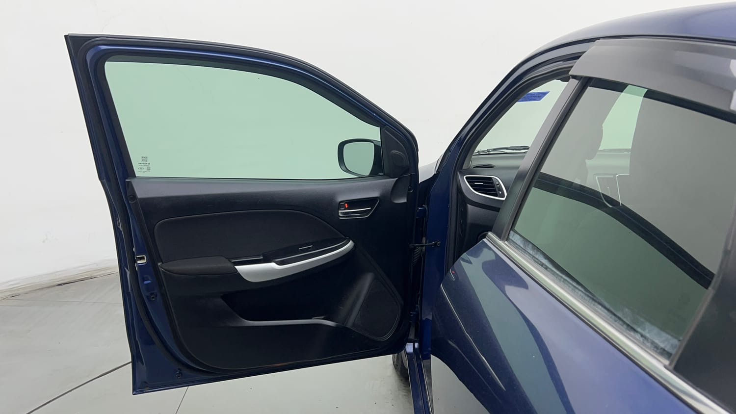 Used 2018 Maruti Suzuki Baleno Alpha 1.2 Petrol Manual interior LEFT FRONT DOOR OPEN VIEW