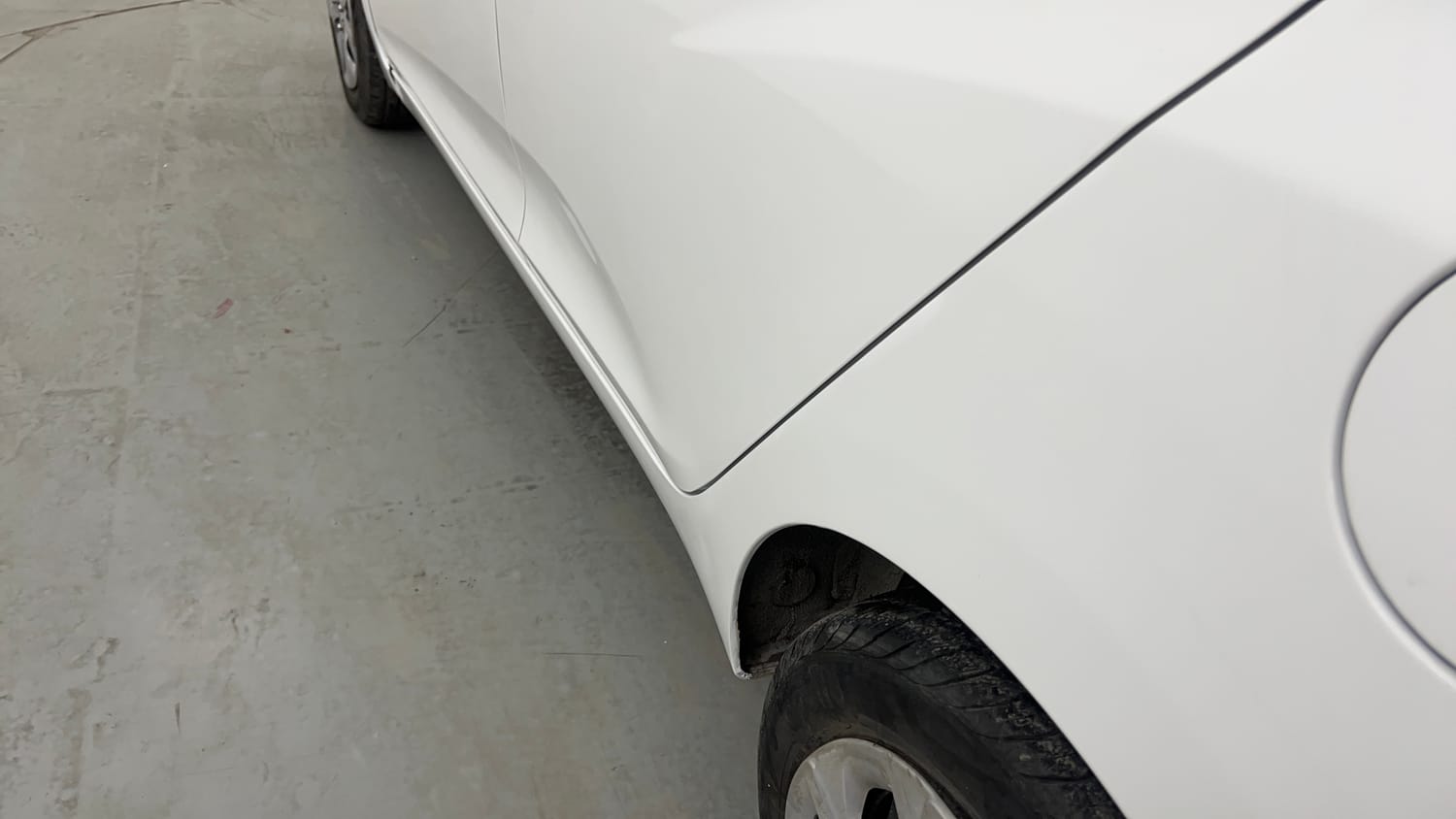 Used 2017 Hyundai Eon Magna + Petrol Manual dents MINOR DENT
