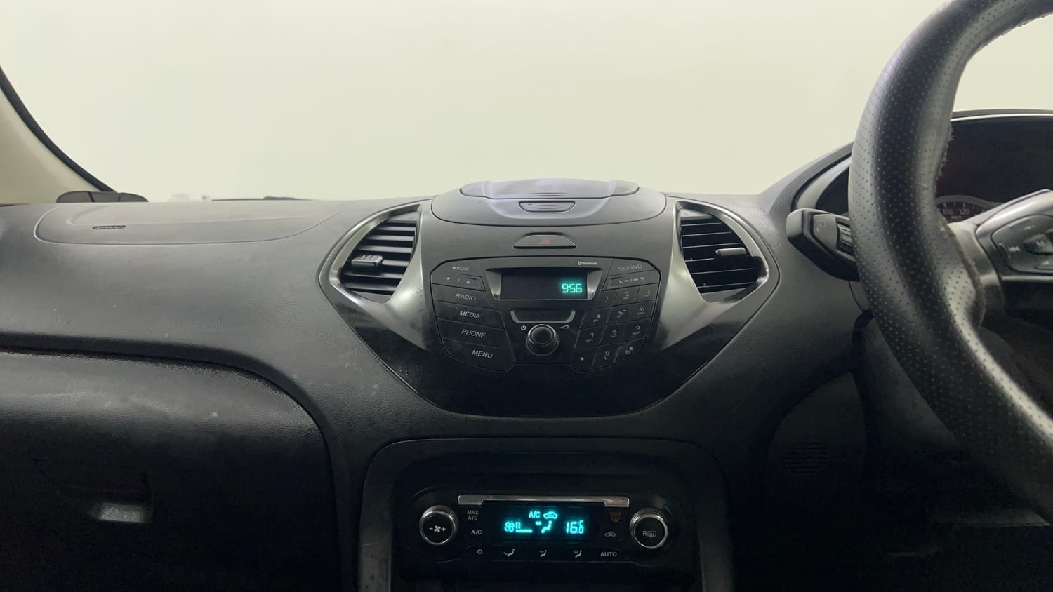 Used 2017 Ford Figo Titanium 1.2 Ti-VCT Petrol Manual interior MUSIC SYSTEM & AC CONTROL VIEW
