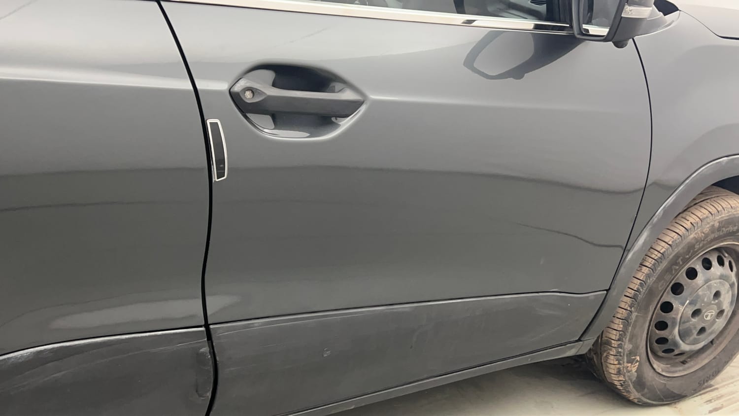 Used 2024 Tata Punch Pure MT Petrol Manual dents MINOR SCRATCH