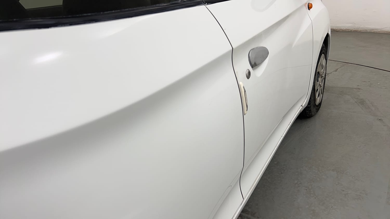 Used 2017 Hyundai Eon Magna + Petrol Manual dents MINOR SCRATCH