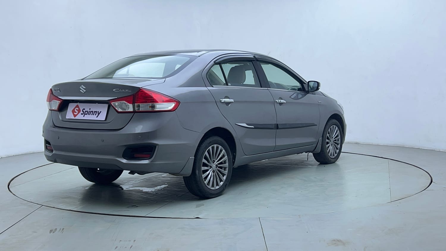 Used 2017 Maruti Suzuki Ciaz ZXI+ Petrol Manual exterior RIGHT REAR CORNER VIEW