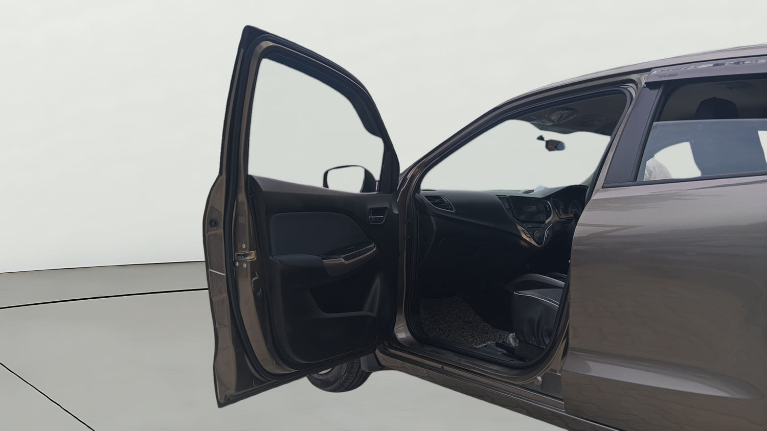 Used 2021 Maruti Suzuki Baleno Delta Petrol Manual interior LEFT FRONT DOOR OPEN VIEW