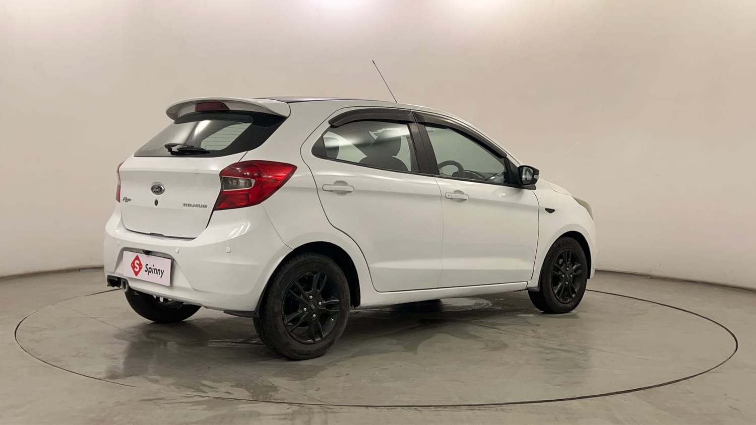 Used 2017 Ford Figo Titanium 1.2 Ti-VCT Petrol Manual exterior RIGHT REAR CORNER VIEW