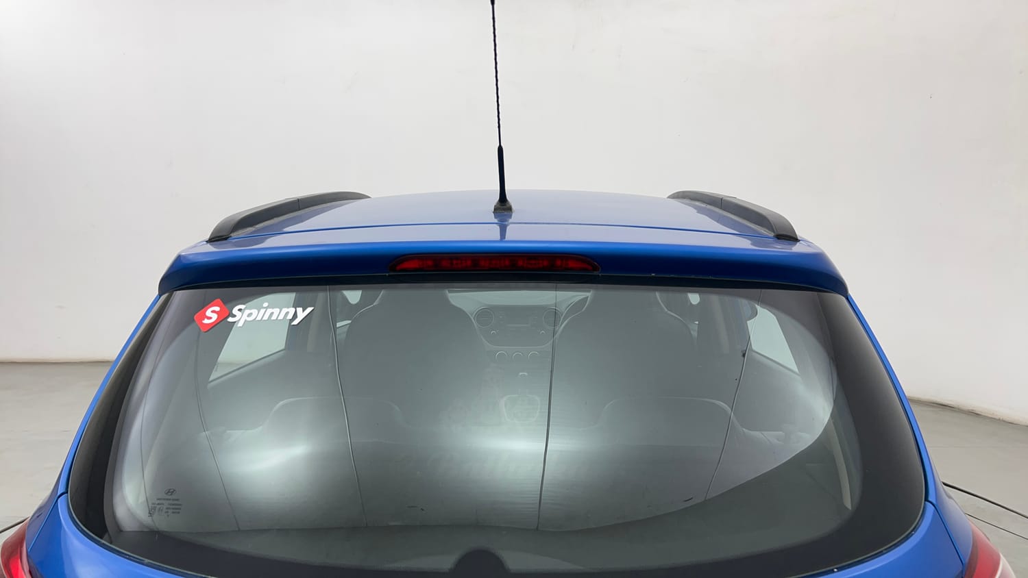 Used 2019 Hyundai Grand i10 Magna 1.2 Kappa VTVT Petrol Manual exterior BACK WINDSHIELD VIEW