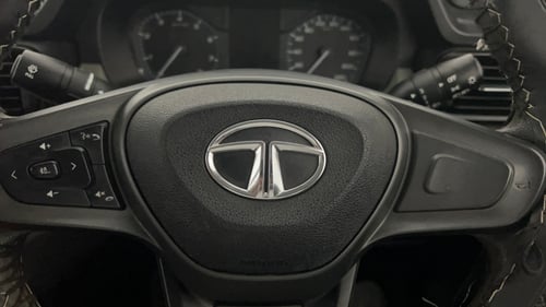 Used 2023 Tata Punch Adventure Rhythm Pack MT Petrol Manual top_features Steering mounted controls