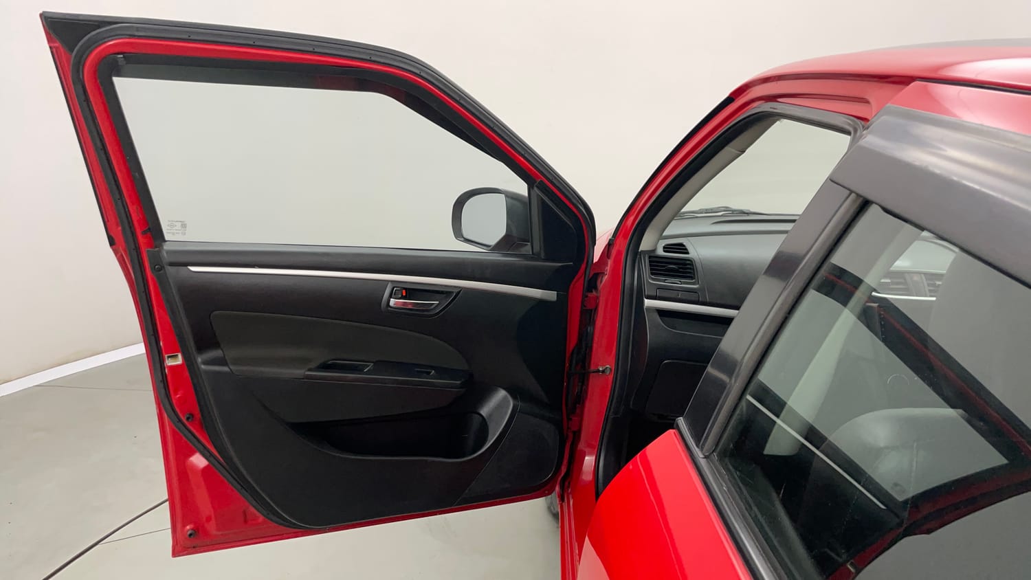 Used 2015 Maruti Suzuki Swift VXi Petrol Manual interior LEFT FRONT DOOR OPEN VIEW