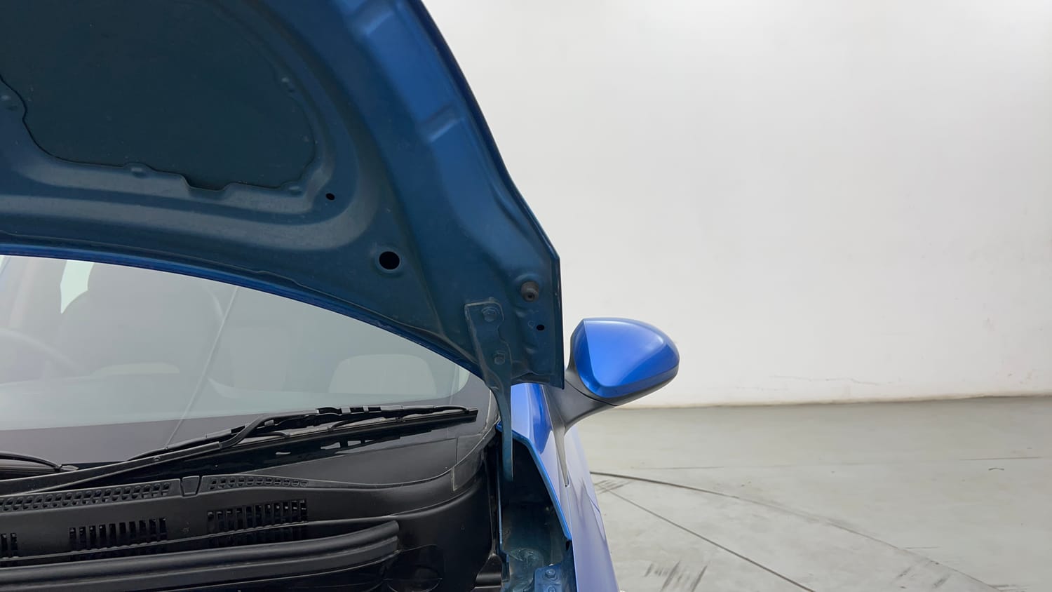 Used 2019 Hyundai Grand i10 Magna 1.2 Kappa VTVT Petrol Manual engine ENGINE LEFT SIDE HINGE & APRON VIEW
