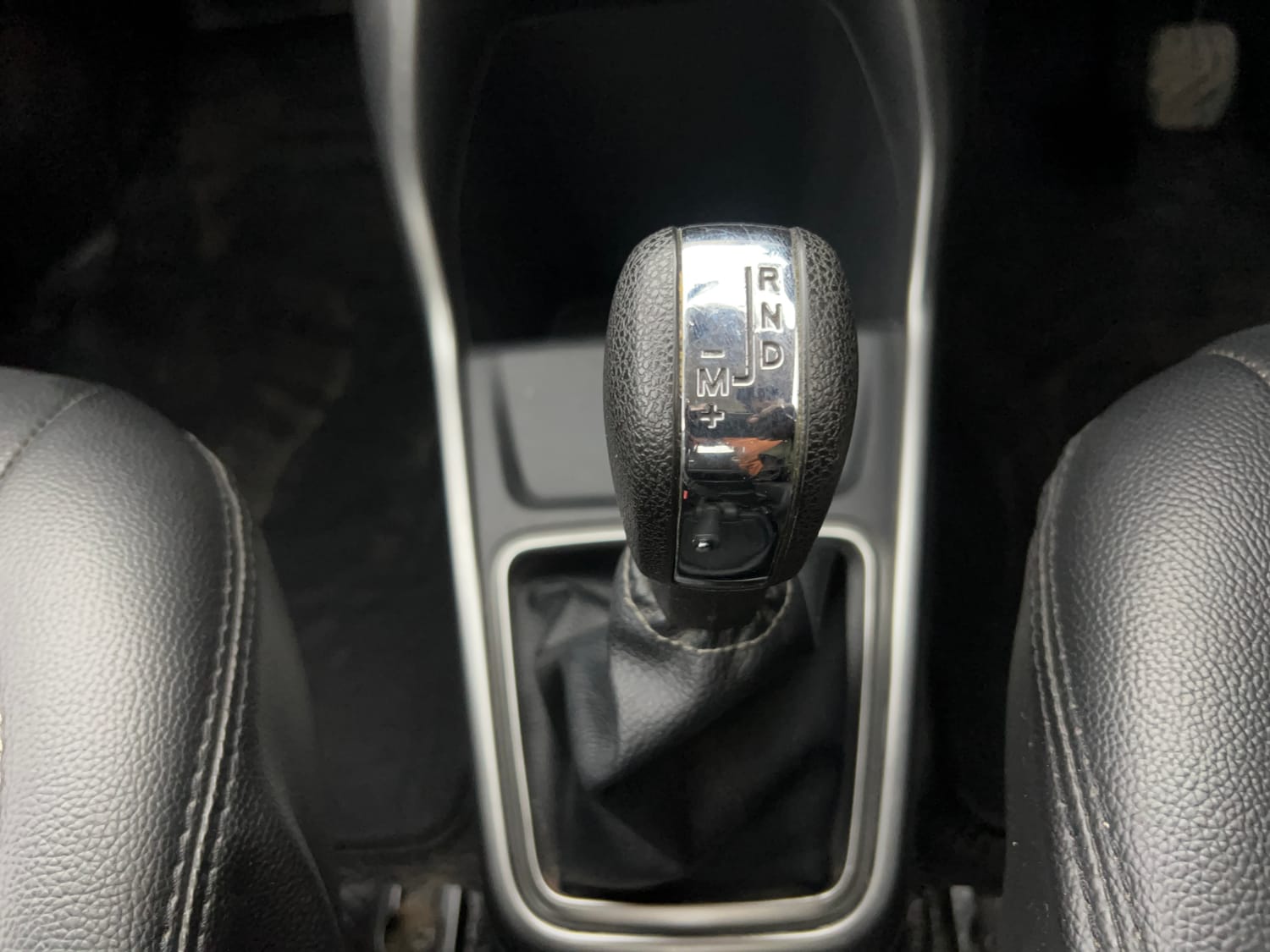 Used 2021 Datsun Redi-GO T(O) 1.0 AMT Petrol Automatic interior GEAR  KNOB VIEW