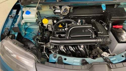 Used 2024 Renault Kwid RXT 1.0L Petrol Manual engine ENGINE RIGHT SIDE VIEW