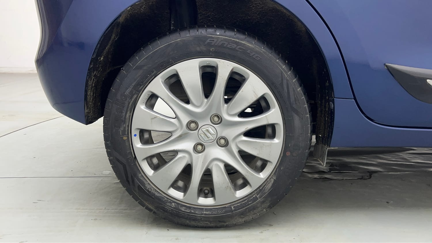 Used 2018 Maruti Suzuki Baleno Alpha 1.2 Petrol Manual tyres RIGHT REAR TYRE RIM VIEW