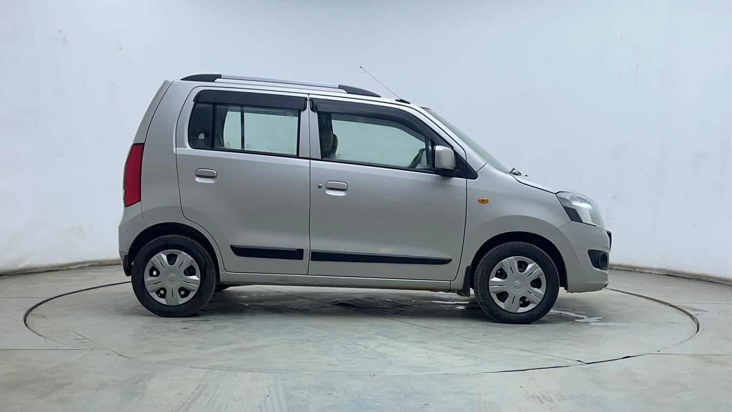 Used 2019 Maruti Suzuki Wagon R 1.0 VXI AMT (O) Petrol Automatic exterior RIGHT SIDE VIEW