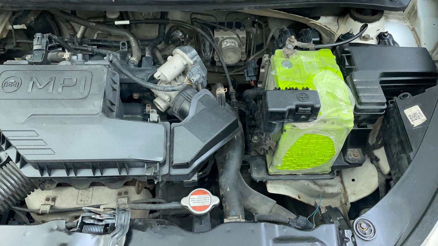 Used 2020 Hyundai Santro Sportz Petrol Manual engine ENGINE LEFT SIDE VIEW