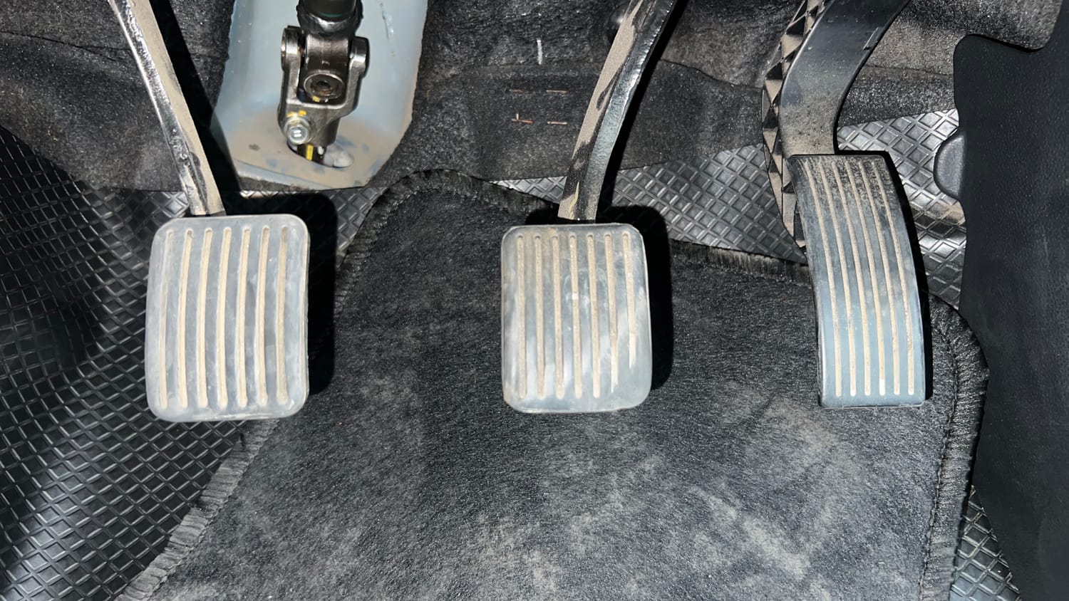 Used 2019 Hyundai Grand i10 Magna 1.2 Kappa VTVT Petrol Manual interior PEDALS VIEW