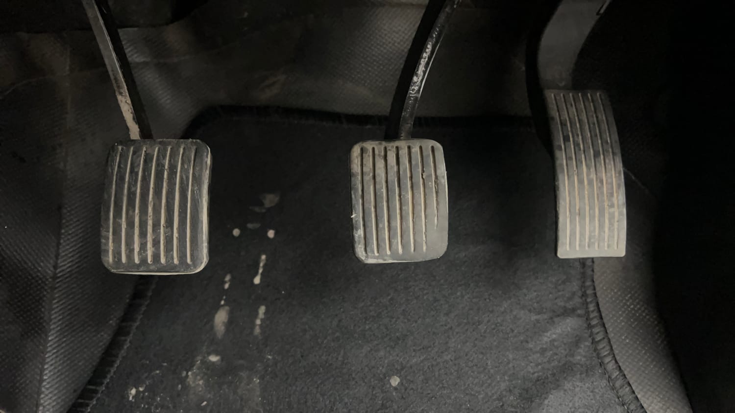 Used 2013 Hyundai Grand i10 Asta 1.2 Kappa VTVT (O) Petrol Manual interior PEDALS VIEW