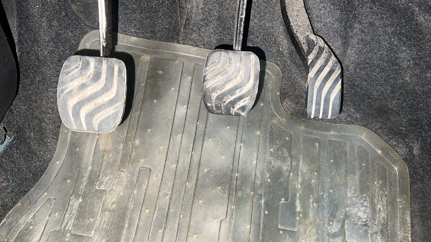 Used 2020 Renault Kwid RXT 1.0 Opt Petrol Manual interior PEDALS VIEW