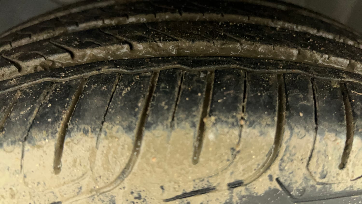 Used 2016 Honda Amaze 1.2 SX i-VTEC Petrol Manual tyres LEFT FRONT TYRE TREAD VIEW