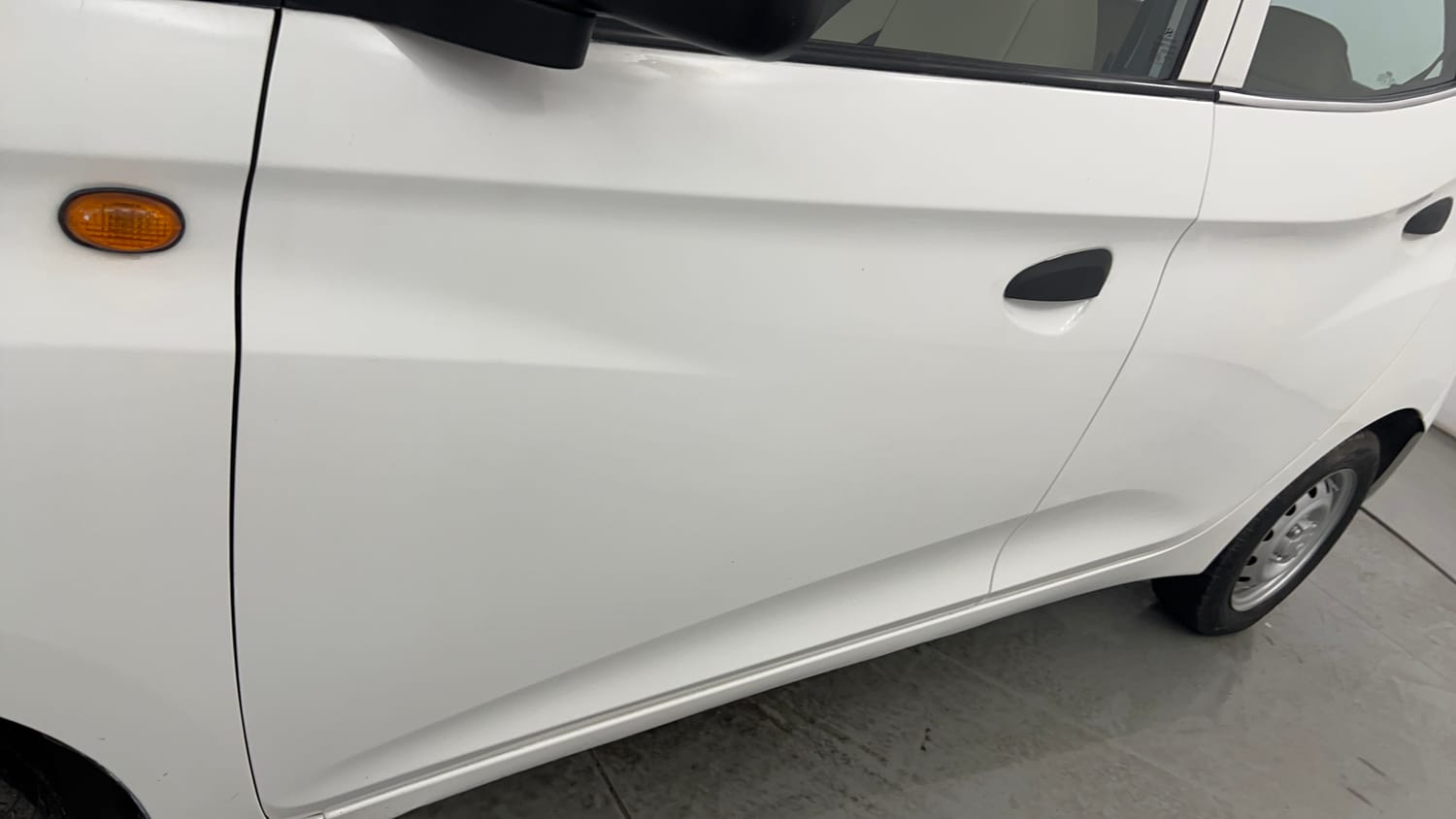 Used 2018 Hyundai Eon Era + Petrol Manual dents MINOR DENT