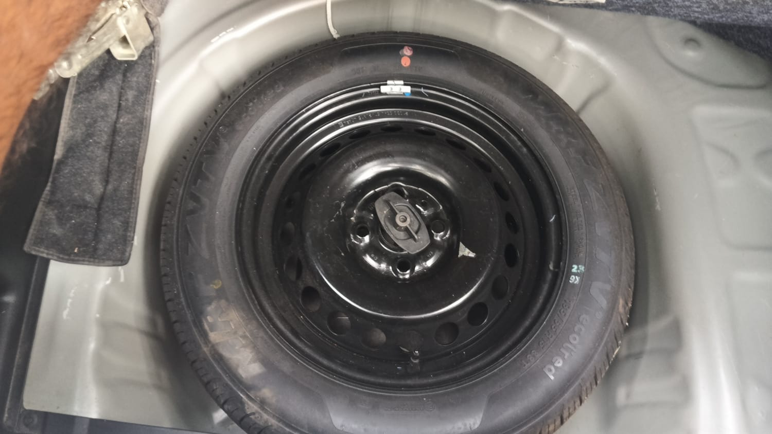 Used 2021 Maruti Suzuki Baleno Delta Petrol Manual tyres SPARE TYRE VIEW