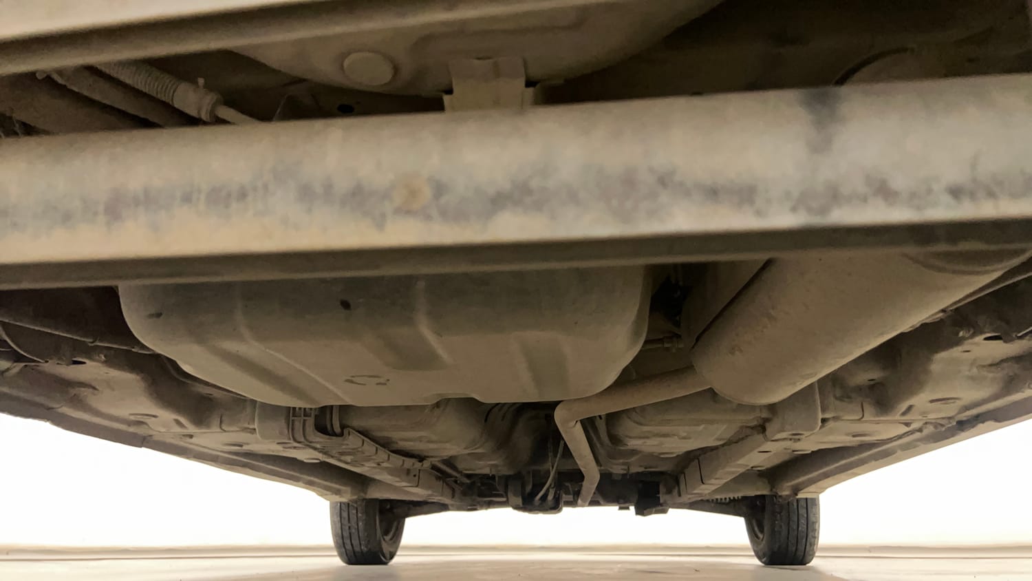 Used 2019 Hyundai Eon Magna + Petrol Manual extra REAR UNDERBODY VIEW (TAKEN FROM REAR)
