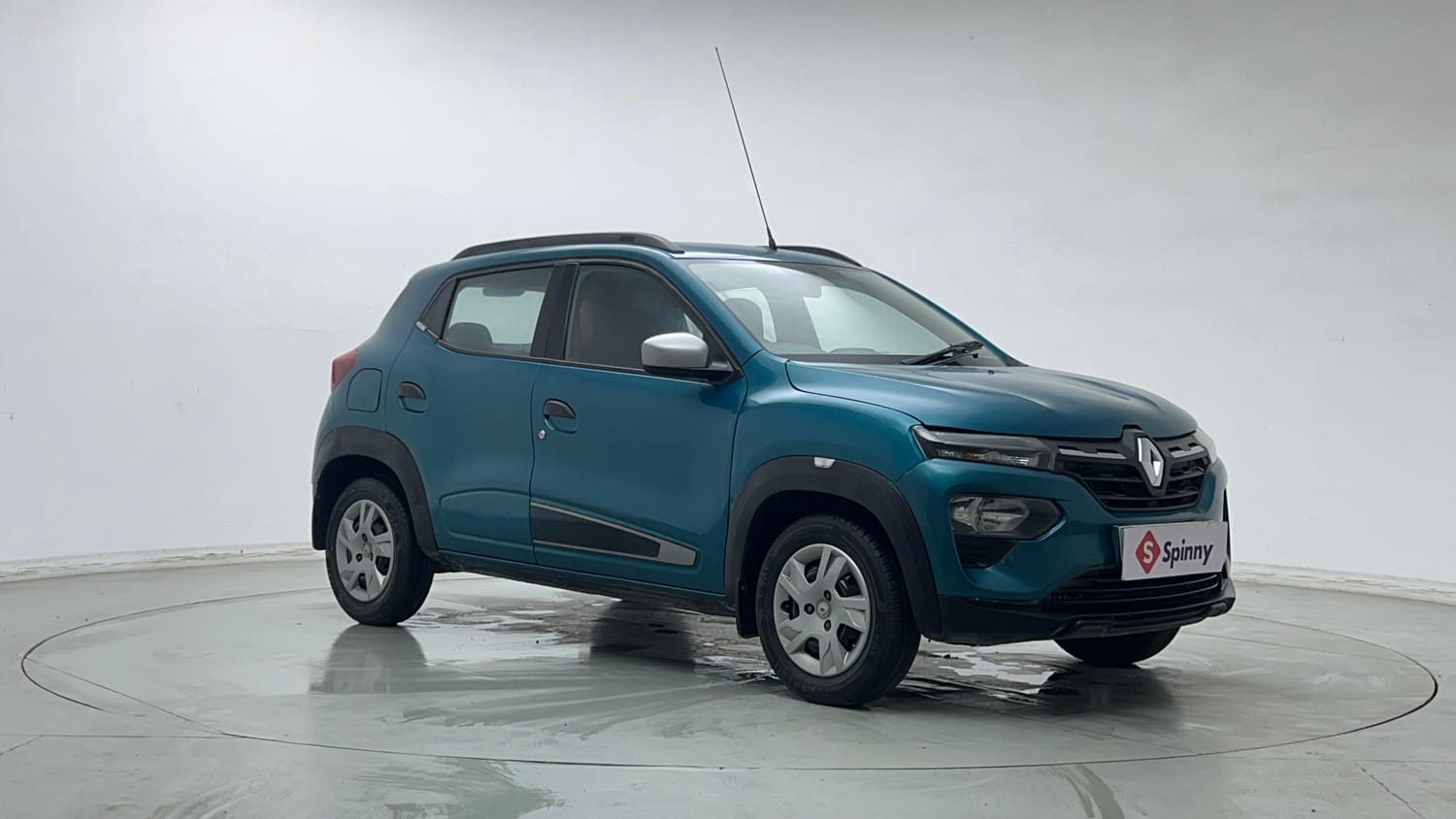 Used 2020 Renault Kwid RXT 1.0 Opt Petrol Manual exterior RIGHT FRONT CORNER VIEW