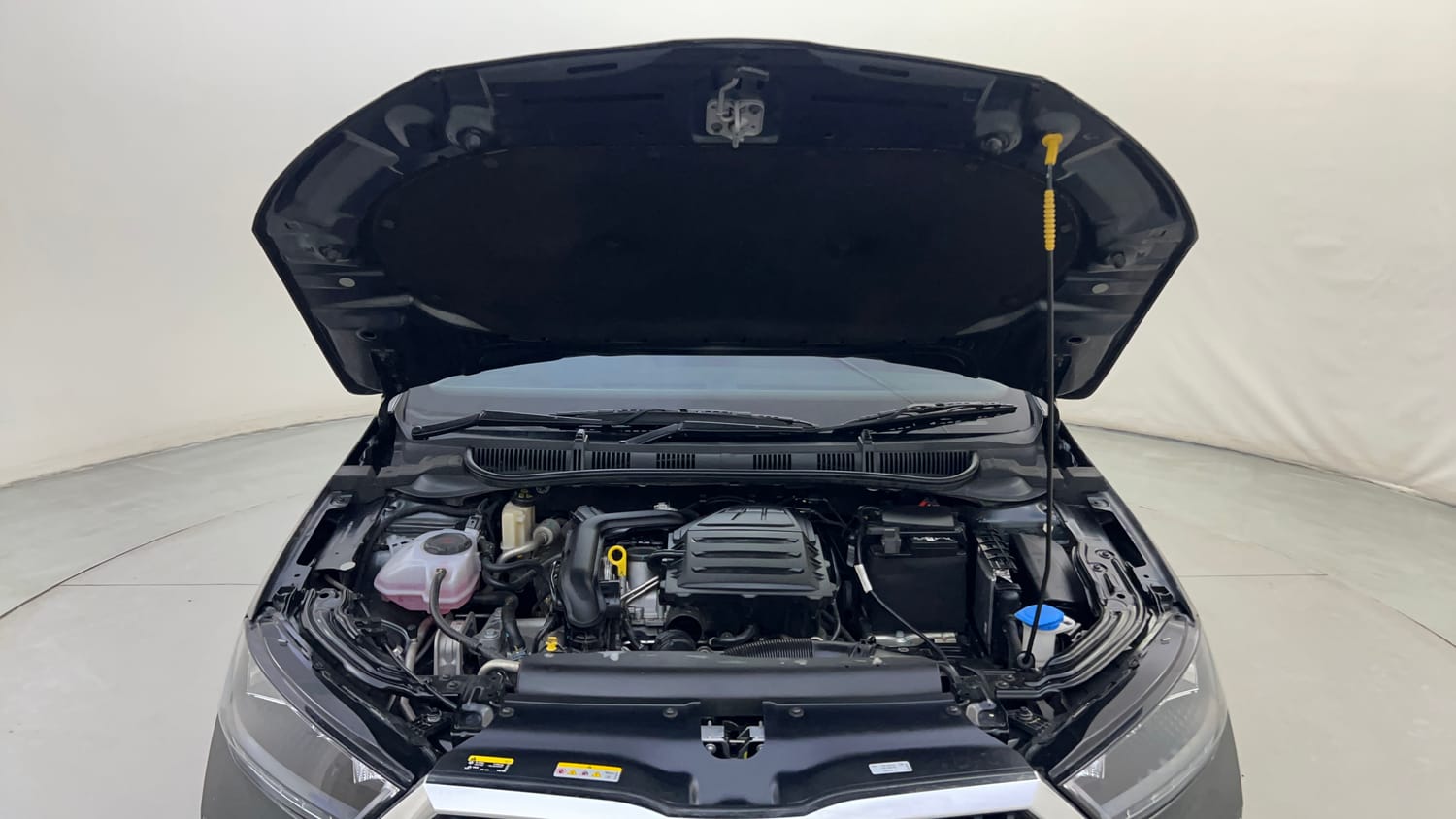 Used 2024 Skoda Slavia Ambition 1.0L TSI MT Petrol Manual engine ENGINE & BONNET OPEN FRONT VIEW