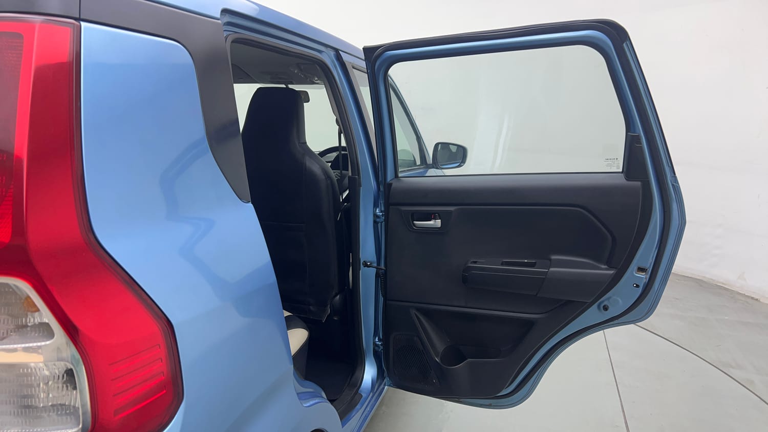Used 2020 Maruti Suzuki Wagon R VXi 1.2 Petrol Manual interior RIGHT REAR DOOR OPEN VIEW