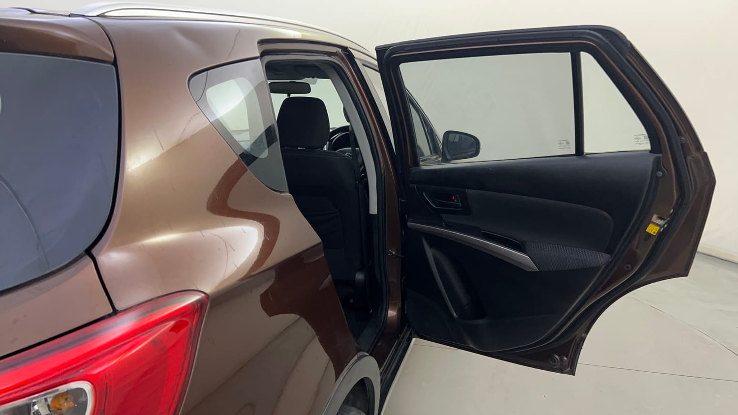 Used 2016 Maruti Suzuki S-Cross Delta 1.6 Diesel Manual interior RIGHT REAR DOOR OPEN VIEW