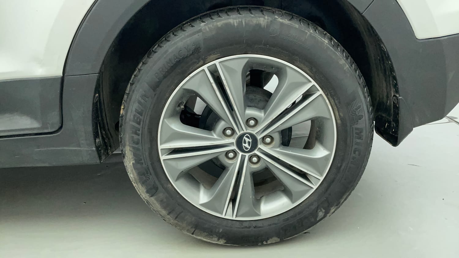 Used 2018 Hyundai Creta SX Plus 1.6 AT CRDI Diesel Automatic tyres LEFT REAR TYRE RIM VIEW