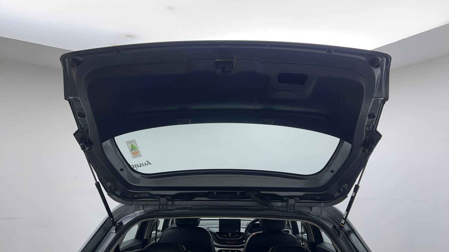 Used 2022 Tata Altroz XE Petrol Petrol Manual interior DICKY DOOR OPEN VIEW