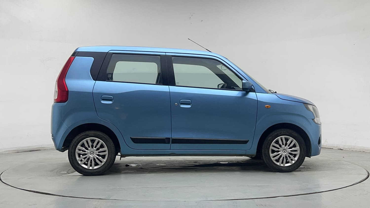 Used 2020 Maruti Suzuki Wagon R VXi 1.2 Petrol Manual exterior RIGHT SIDE VIEW
