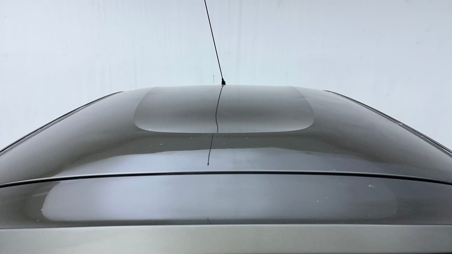 Used 2015 Renault Kwid RXT Petrol Manual exterior EXTERIOR ROOF VIEW