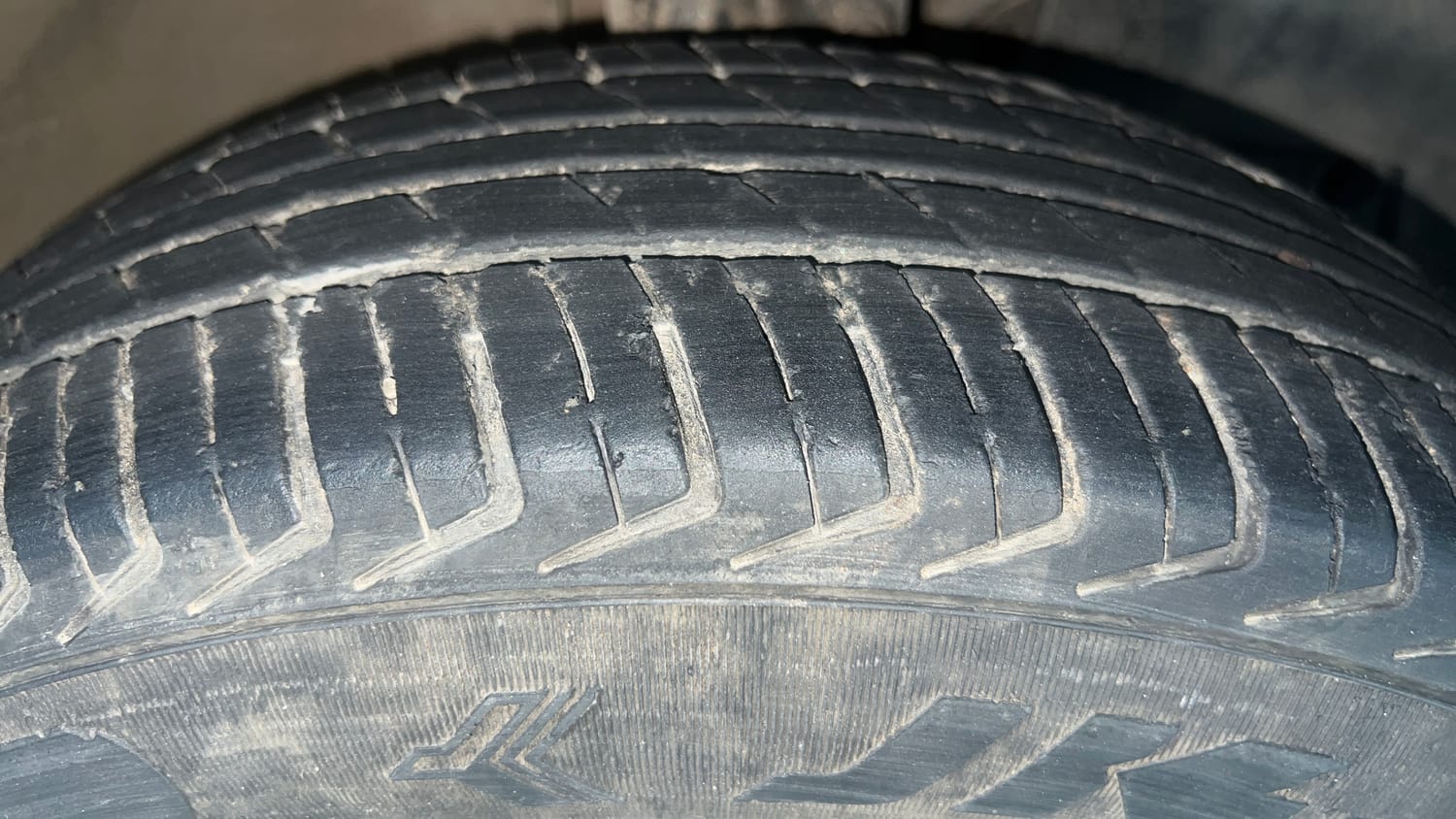 Used 2022 Maruti Suzuki Wagon R LXI 1.0 CNG Cng Manual tyres RIGHT FRONT TYRE TREAD VIEW