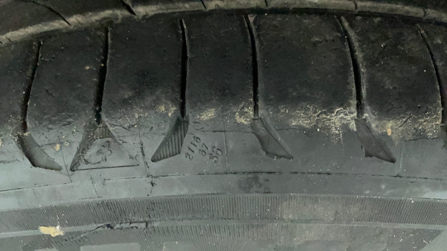 Used 2018 Hyundai Creta SX Plus 1.6 AT CRDI Diesel Automatic tyres LEFT FRONT TYRE TREAD VIEW